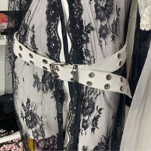 canvas belt with grommets
